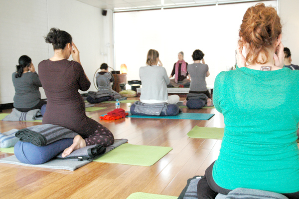 prenatal yoga class fitzroy north